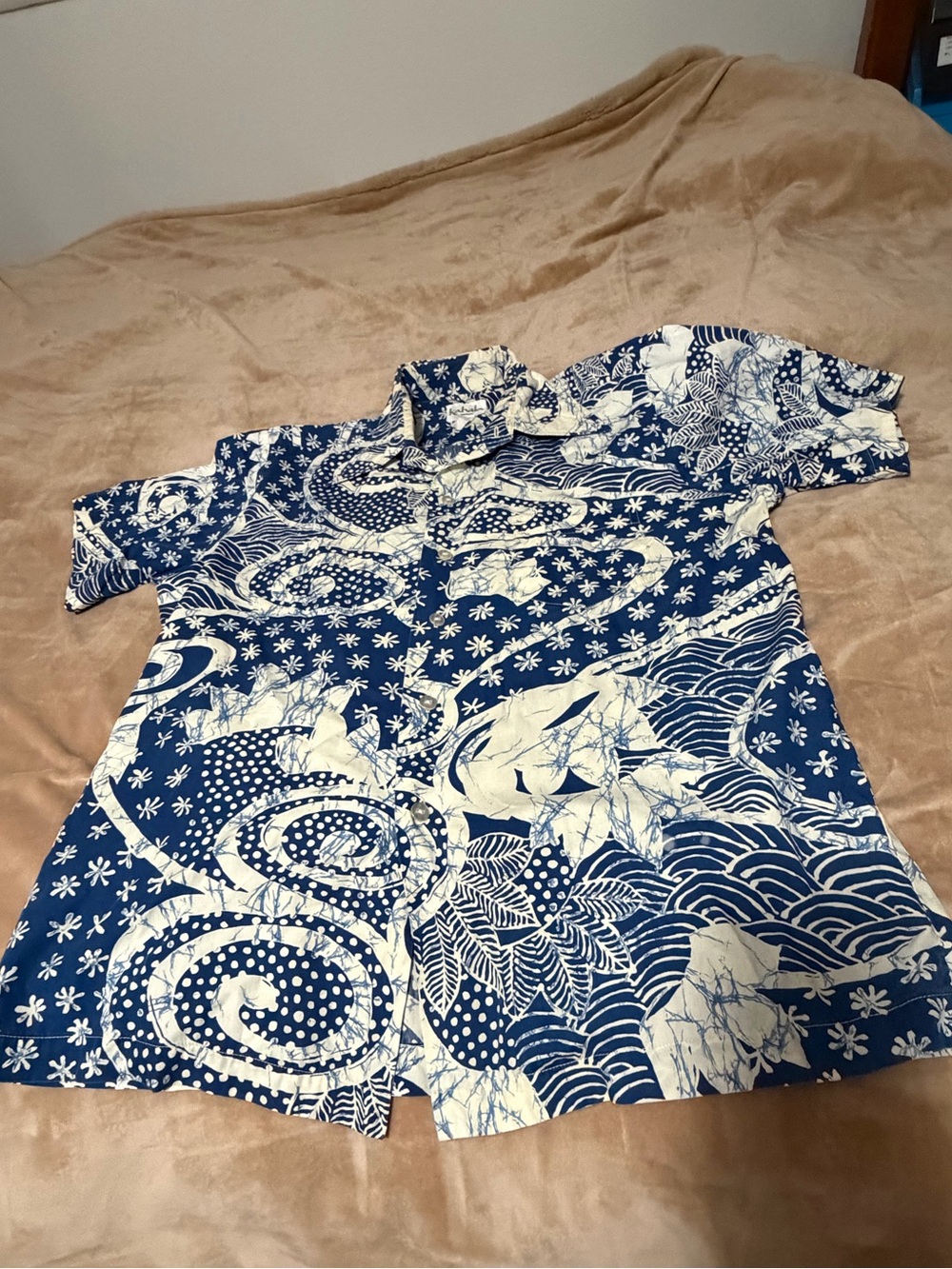 Kahala Hawaii Vintage 70s Blue & White Floral Print Hawaiian Shirt Men’s Large